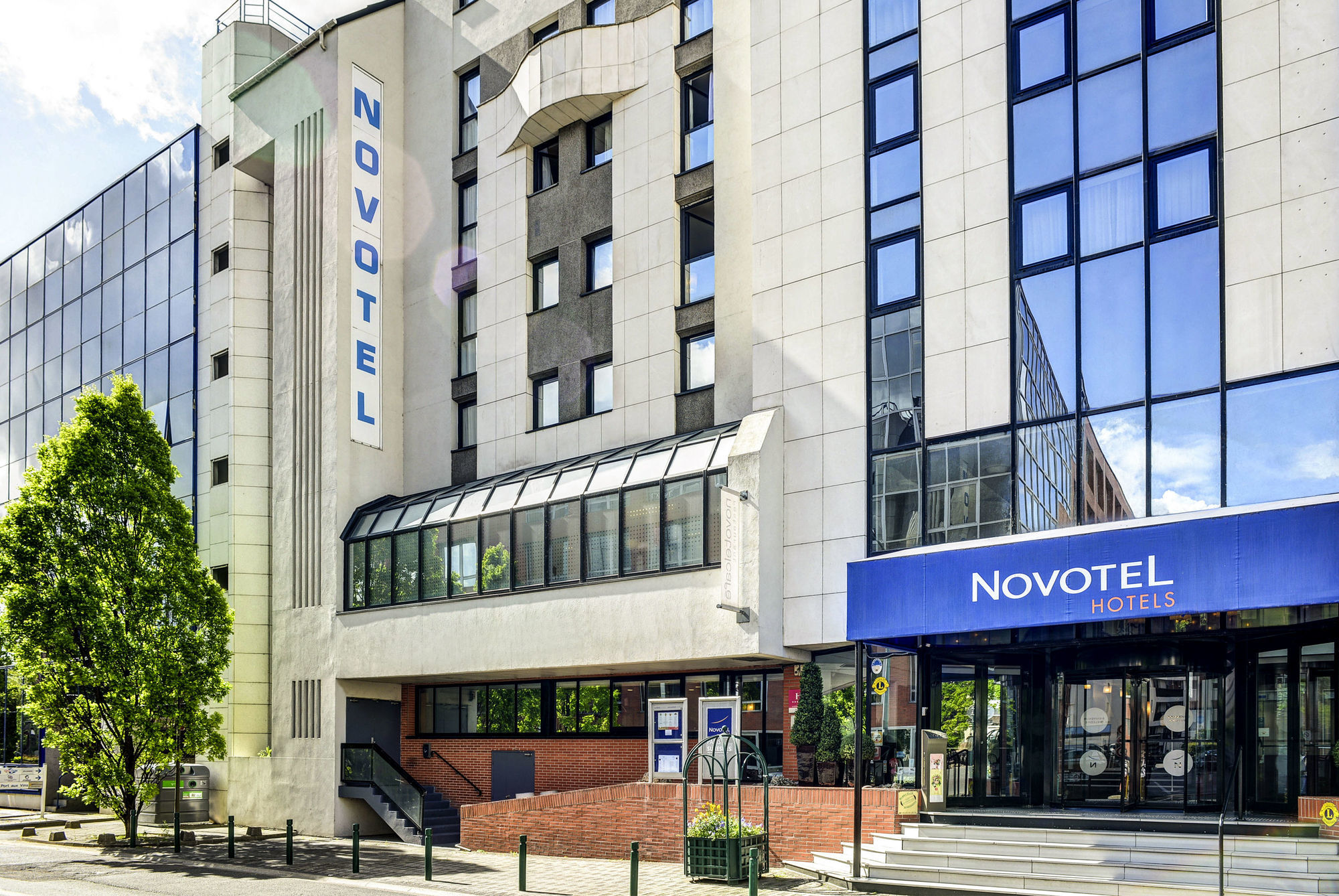 Novotel Paris Suresnes Longchamp Esterno foto